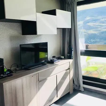 Studio Aux Menuires Sur Les Pistes. Le Brelin Appartement