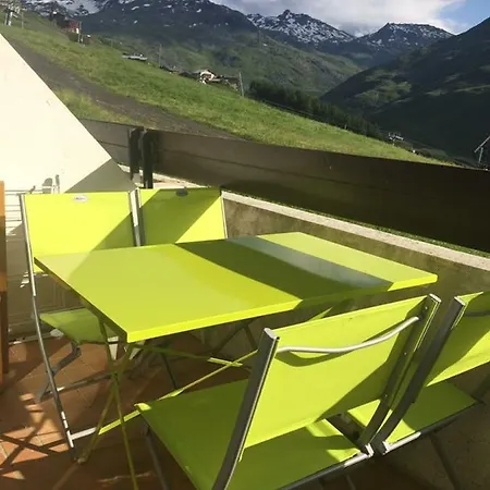 Appartement Studio Aux Menuires Sur Les Pistes. Le Brelin *